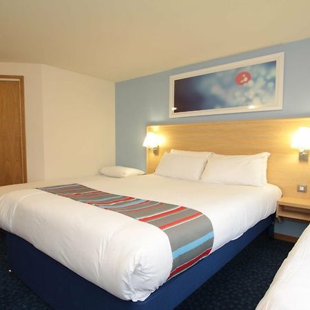 Travelodge London Park Royal Eksteriør bilde